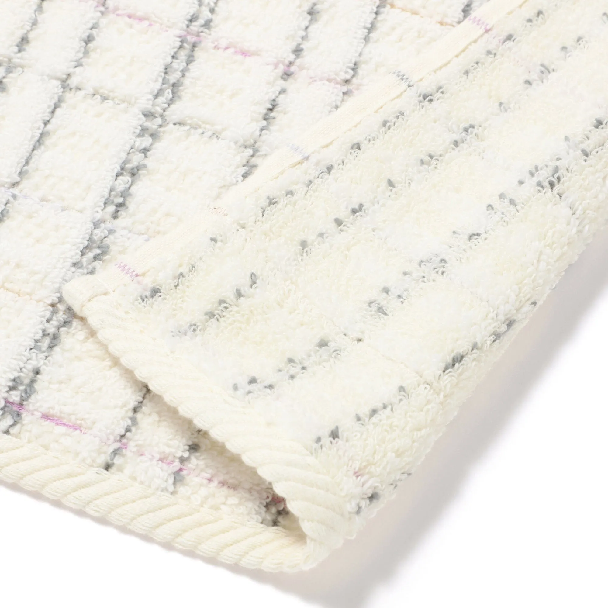 Antibacterial and deodorizing tweed pattern bath towel, white