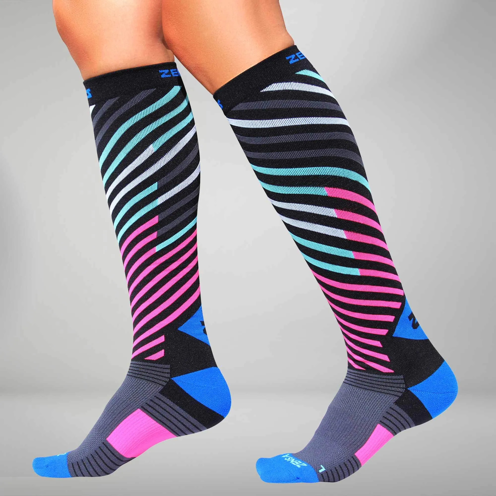 DeZign Compression Socks