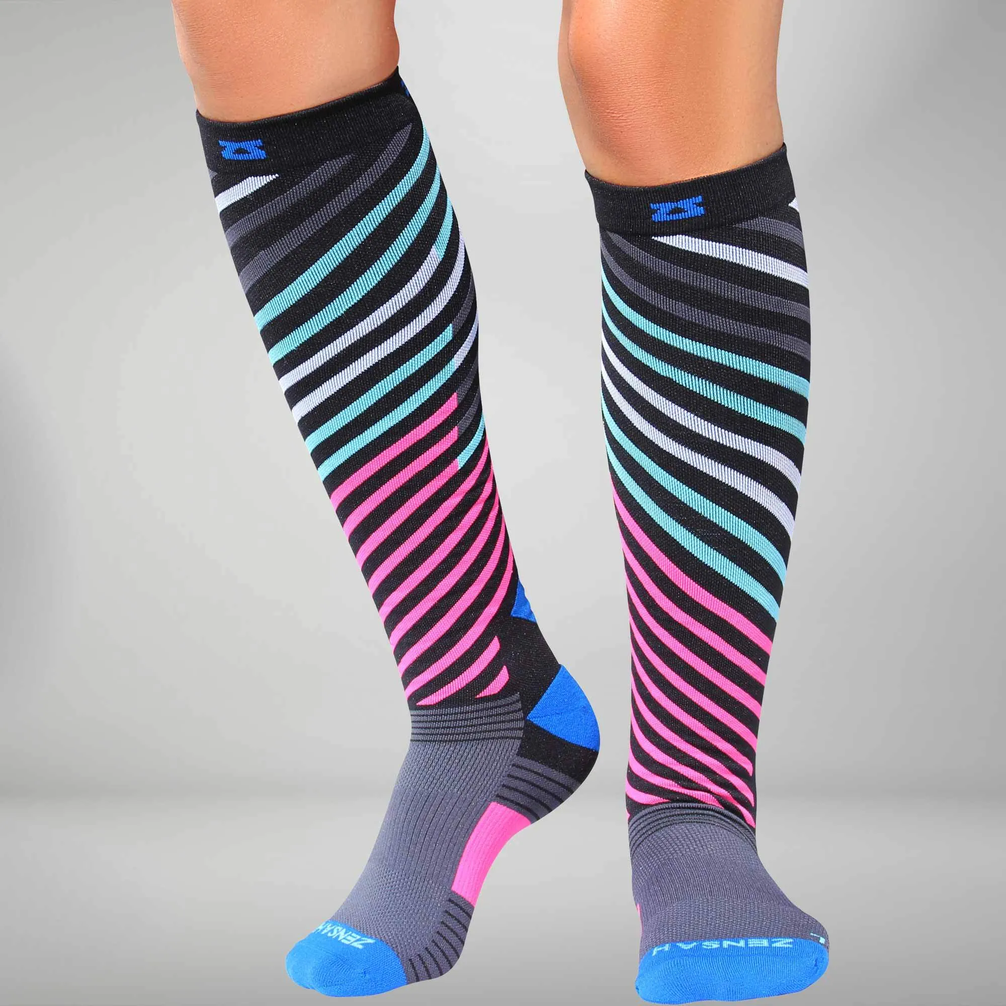 DeZign Compression Socks