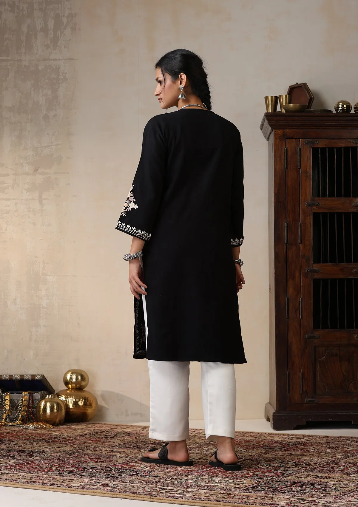 HOC Crafts Aari Embroidered Woollen Solid Women's Long Kurta - Black