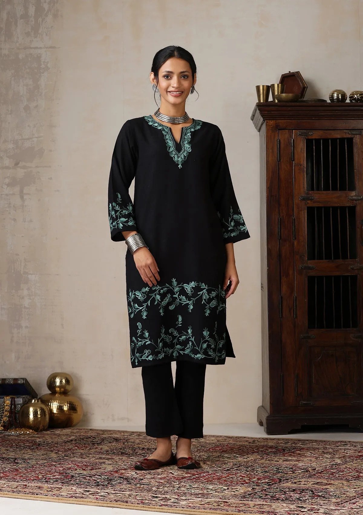 HOC Crafts Aari Embroidered Woollen Solid Women's Long Kurta - Black