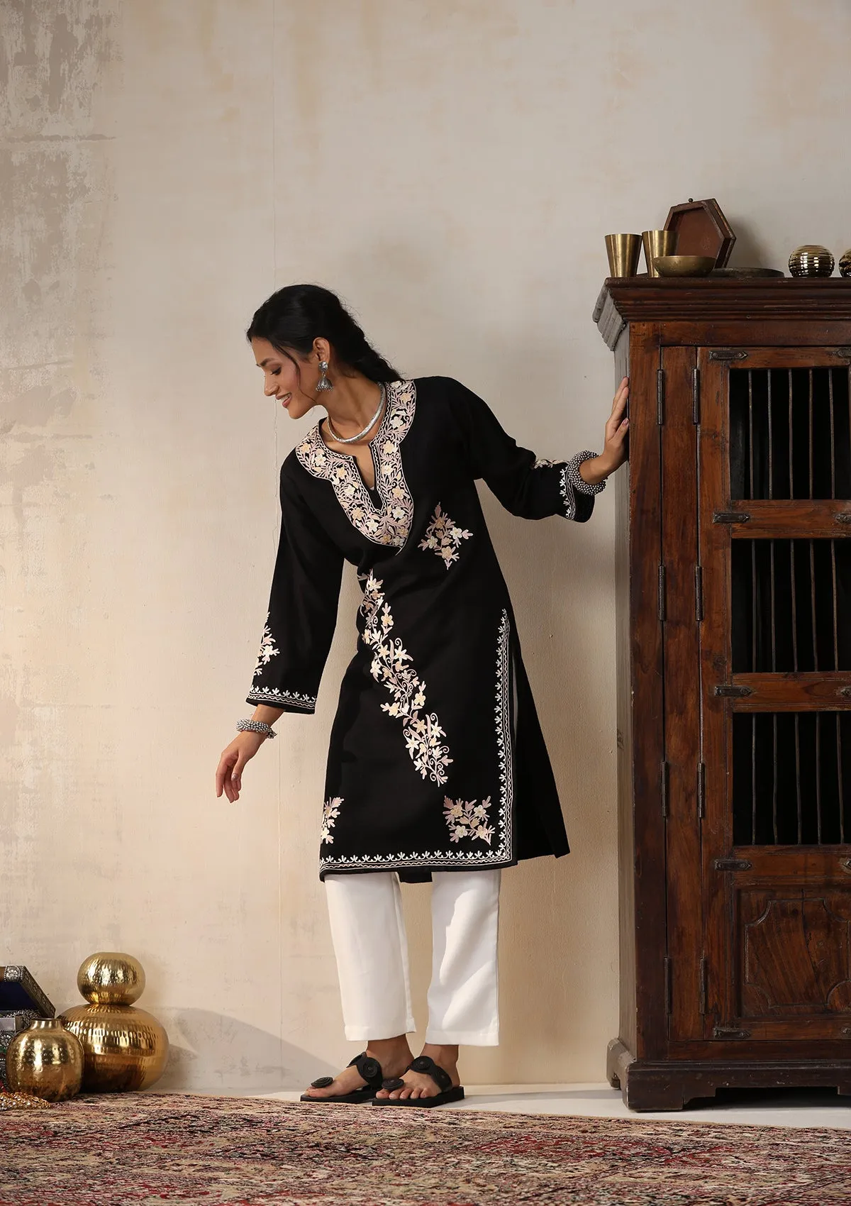 HOC Crafts Aari Embroidered Woollen Solid Women's Long Kurta - Black