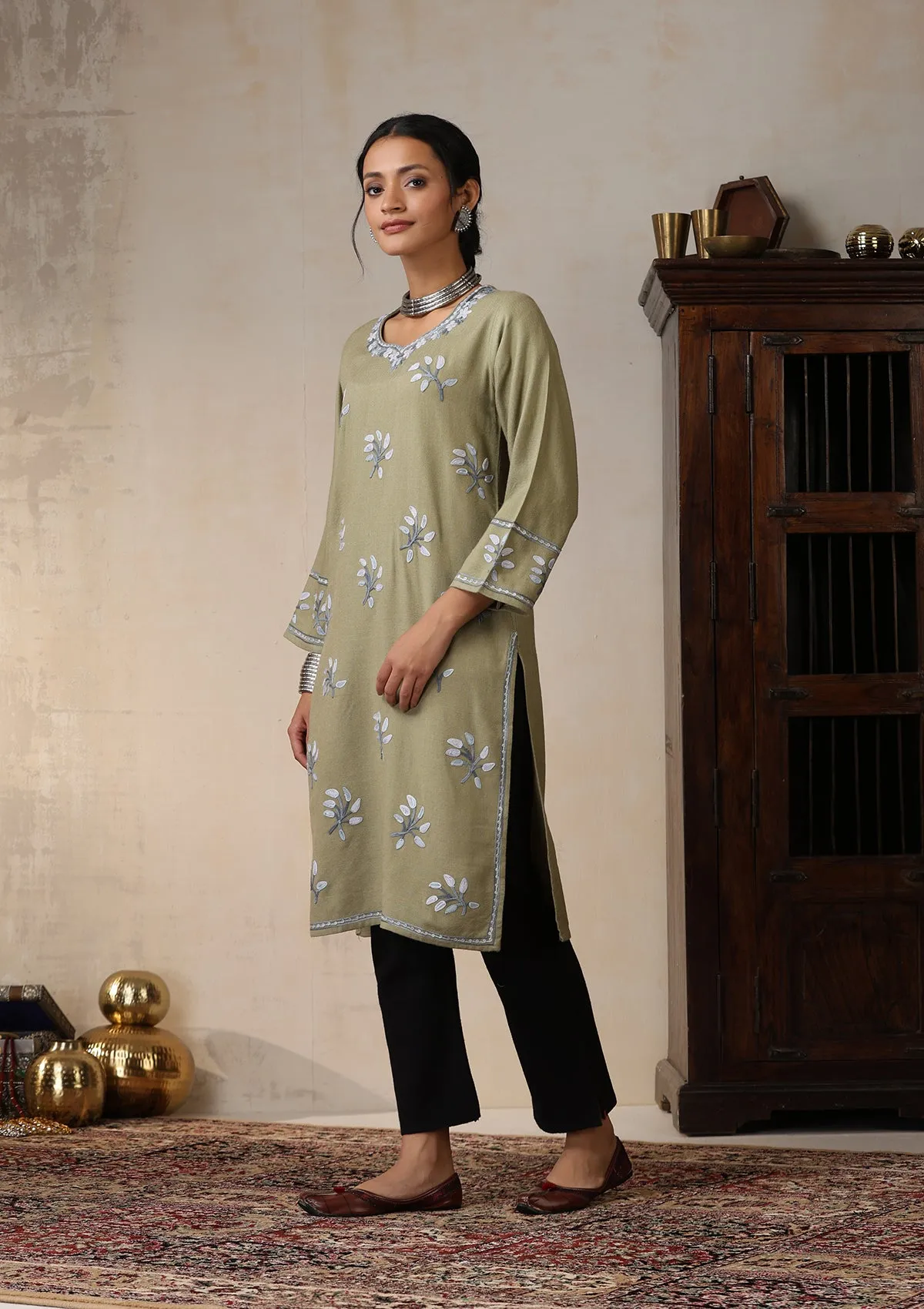 HOC Crafts Aari Embroidered Woollen Solid Women's Long Kurta - Olive