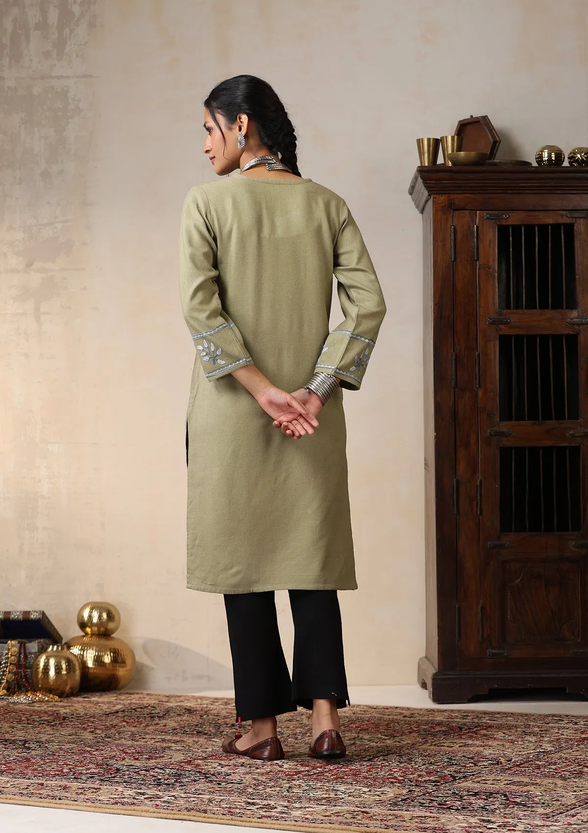 HOC Crafts Aari Embroidered Woollen Solid Women's Long Kurta - Olive