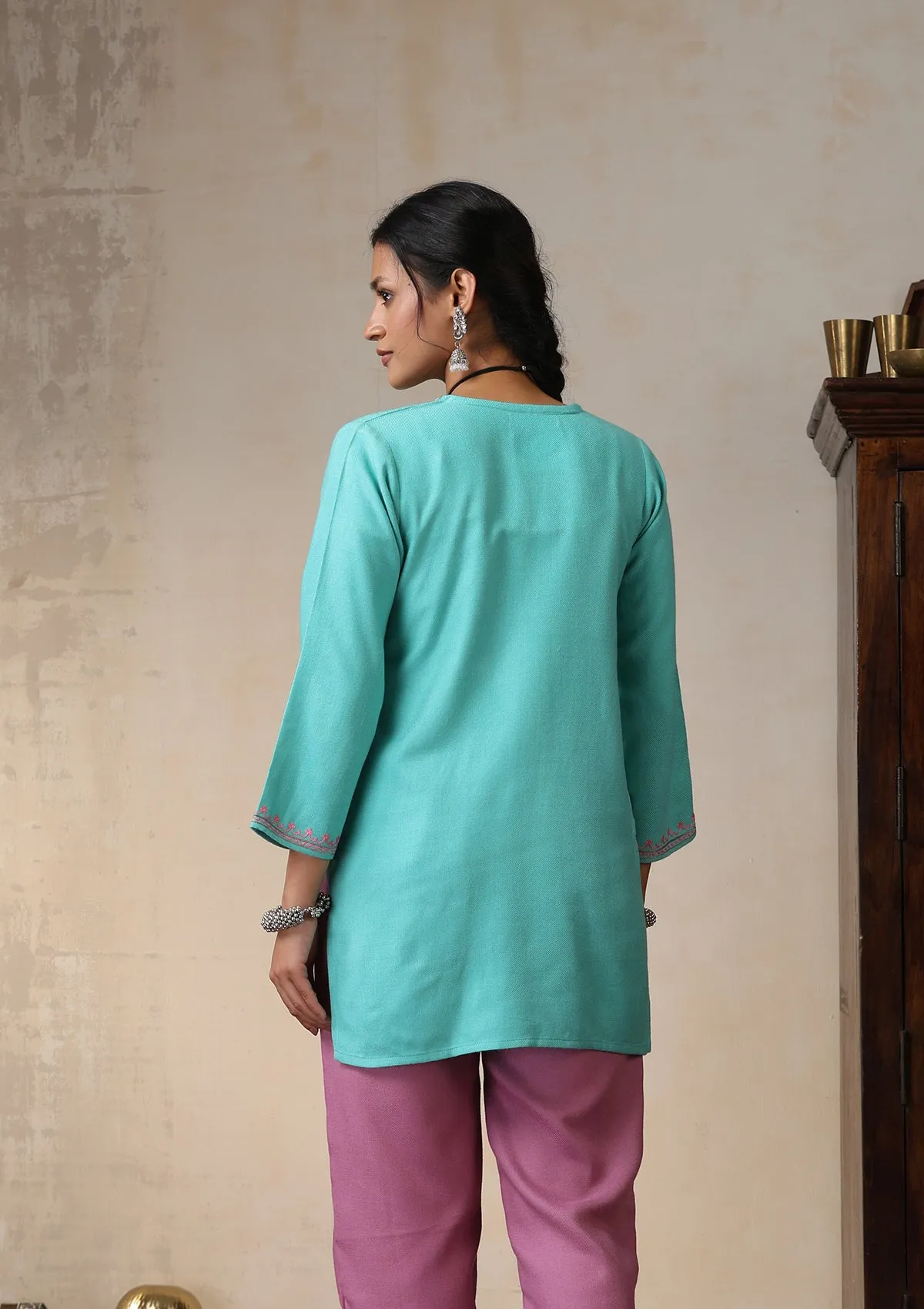 HOC Crafts Aari Embroidered Woollen Solid Women's Short Kurta - Turquoise Blue