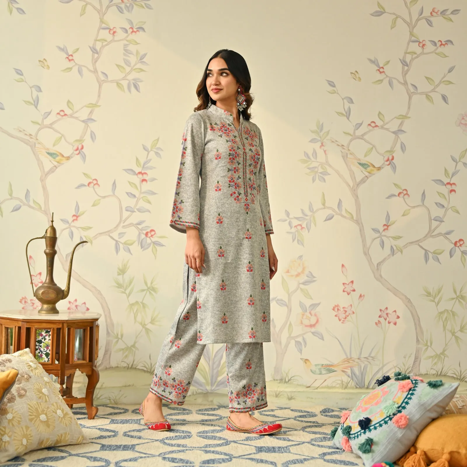 Ivory Geometric Floral Woollen Kurta Set with Embroidery Detail