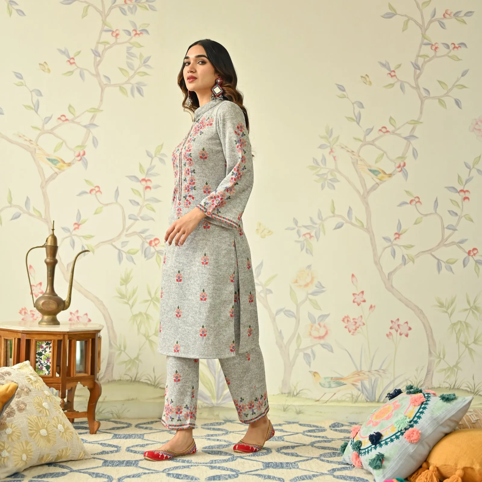 Ivory Geometric Floral Woollen Kurta Set with Embroidery Detail