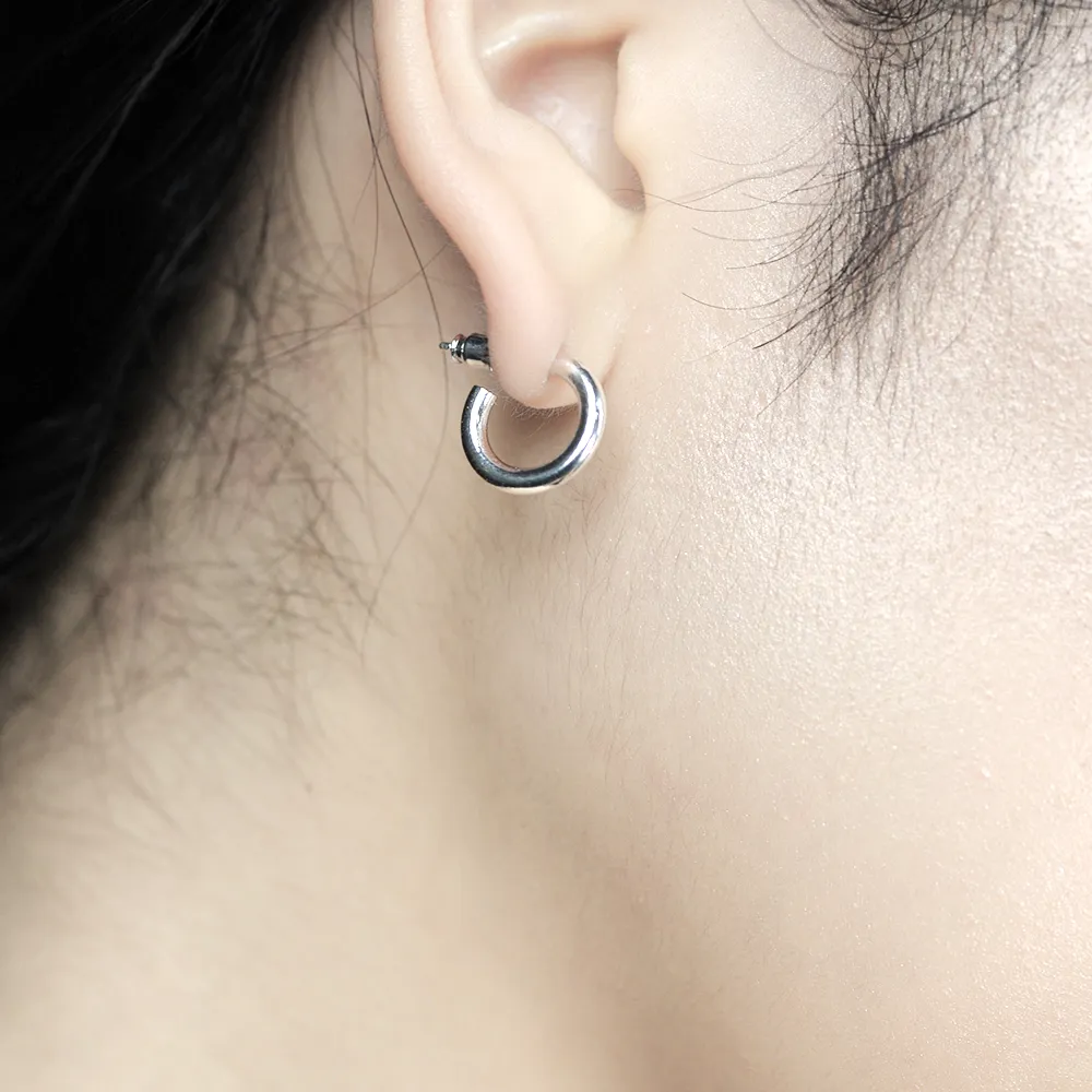 Routine hoop Earrings (small) - Silver